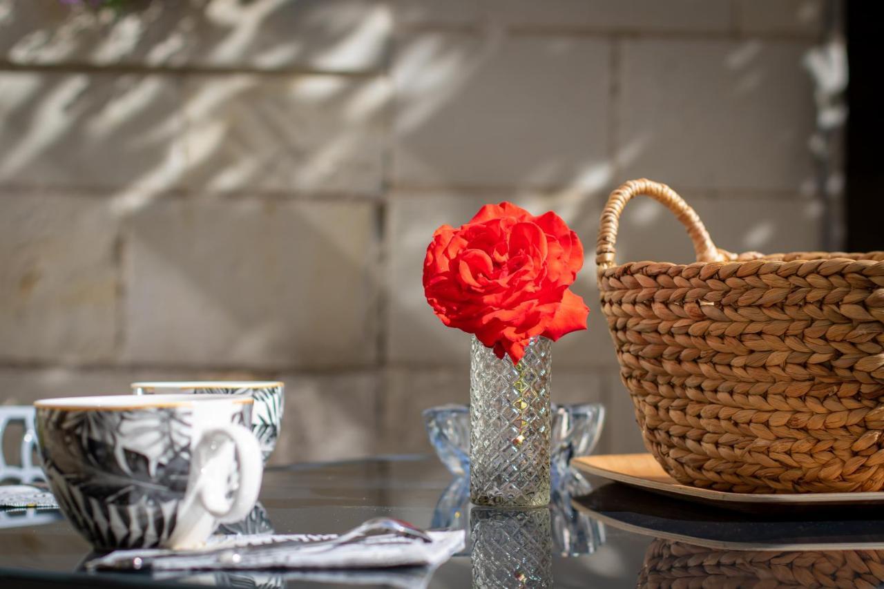 Bed and Breakfast Confidences Escale A Brissac Екстер'єр фото