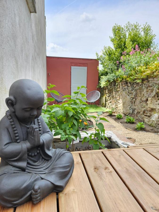 Bed and Breakfast Confidences Escale A Brissac Екстер'єр фото
