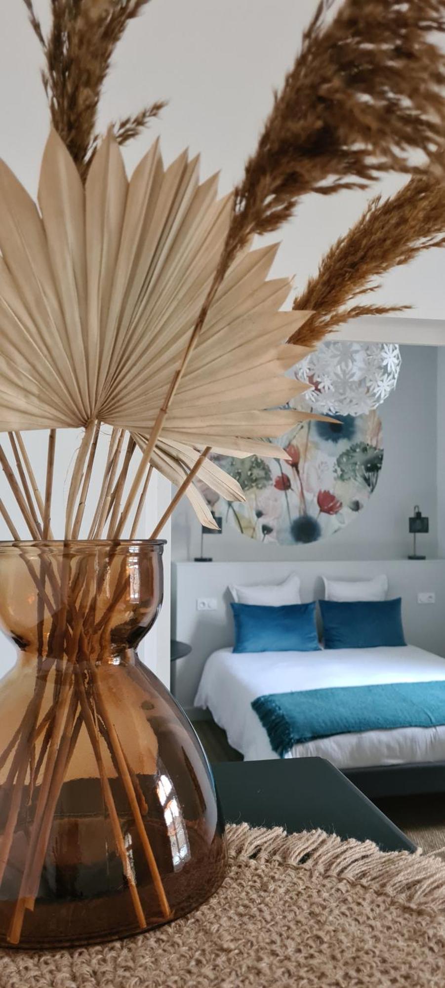 Bed and Breakfast Confidences Escale A Brissac Екстер'єр фото