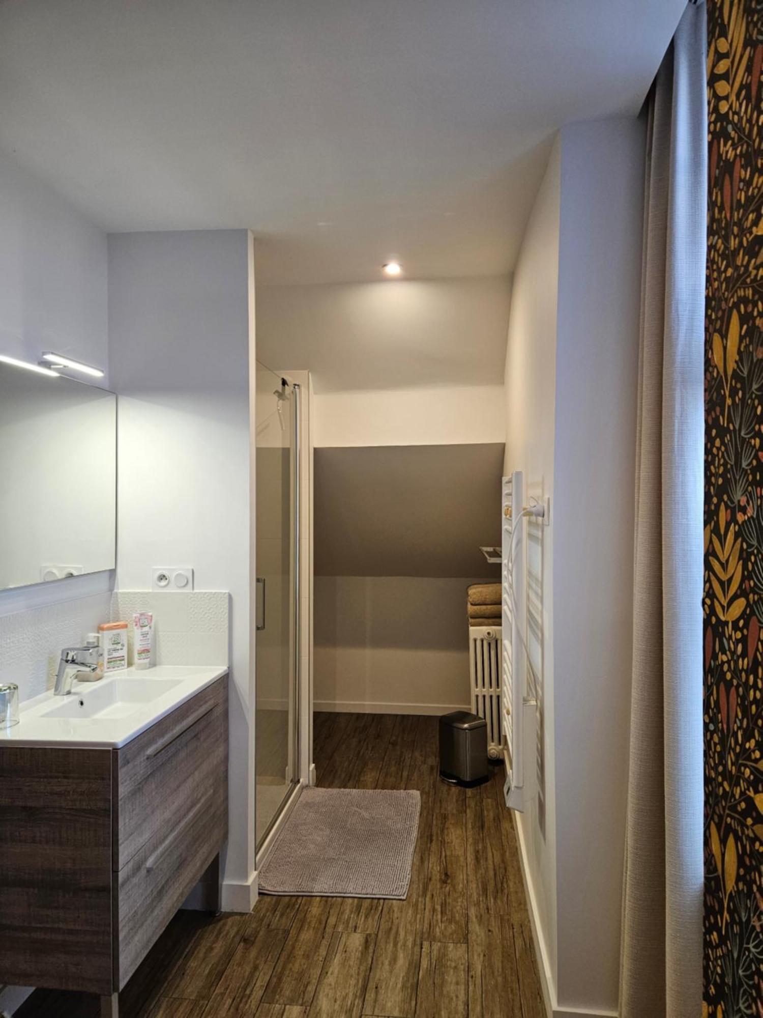 Bed and Breakfast Confidences Escale A Brissac Екстер'єр фото