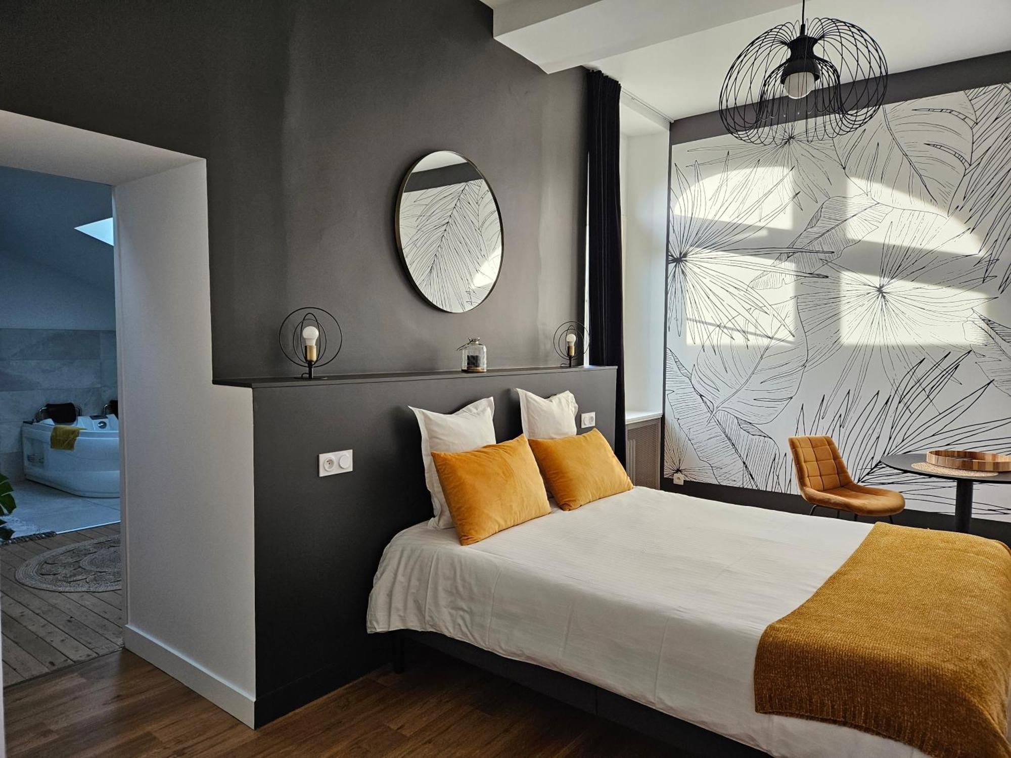 Bed and Breakfast Confidences Escale A Brissac Екстер'єр фото
